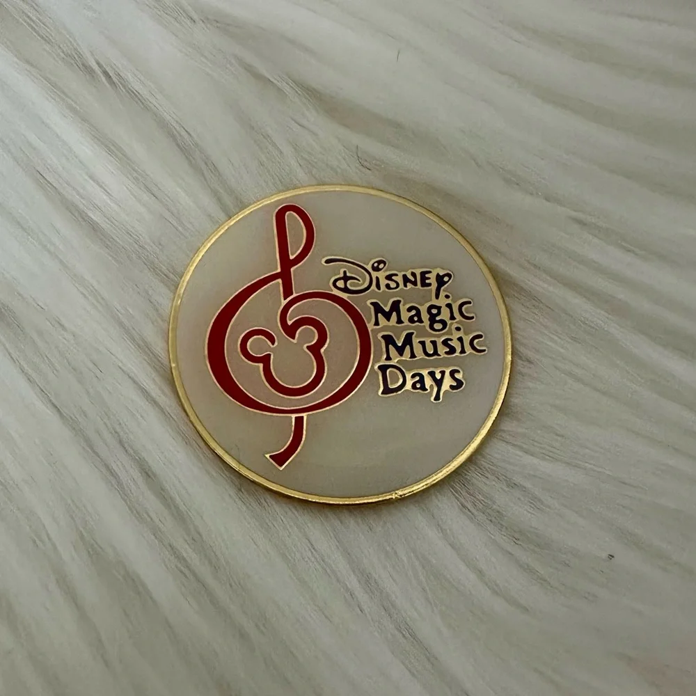 Vintage Disney Magic Music Days Round Circle 1” Pin - Picture 2 of 4
